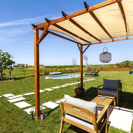 Отель Bloomoon House Bunheiro Экстерьер фото